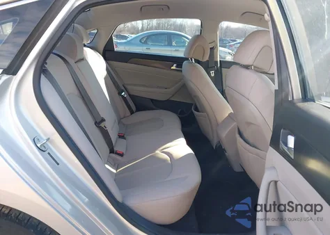 2015 Hyundai Sonata Sport z USA, uszkodzony, nr VIN 5NPE34AF4FH043324